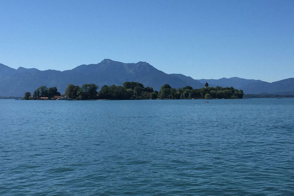 Hatha-Yoga-Kurs-Augenyoga-Fraueninsel-Martina-Hiltl-2023