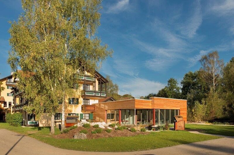 Martina-Hiltl-Yoga-Kompaktkurs-Schmelmer-Hof-Hatha-Hormon-Augen-Yoga
